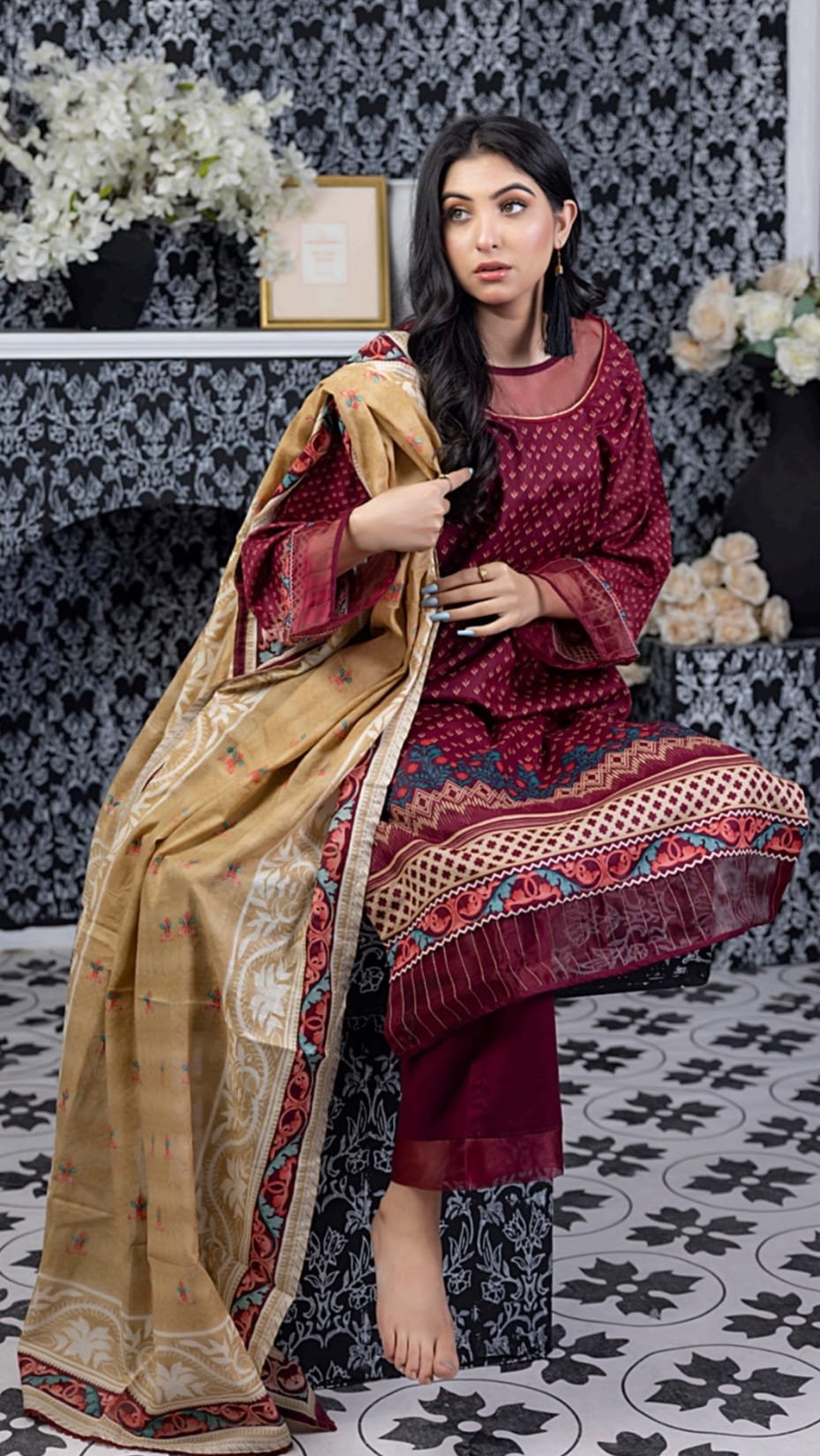 Unstitched Pure Lawn Suit - D13 - Image 3