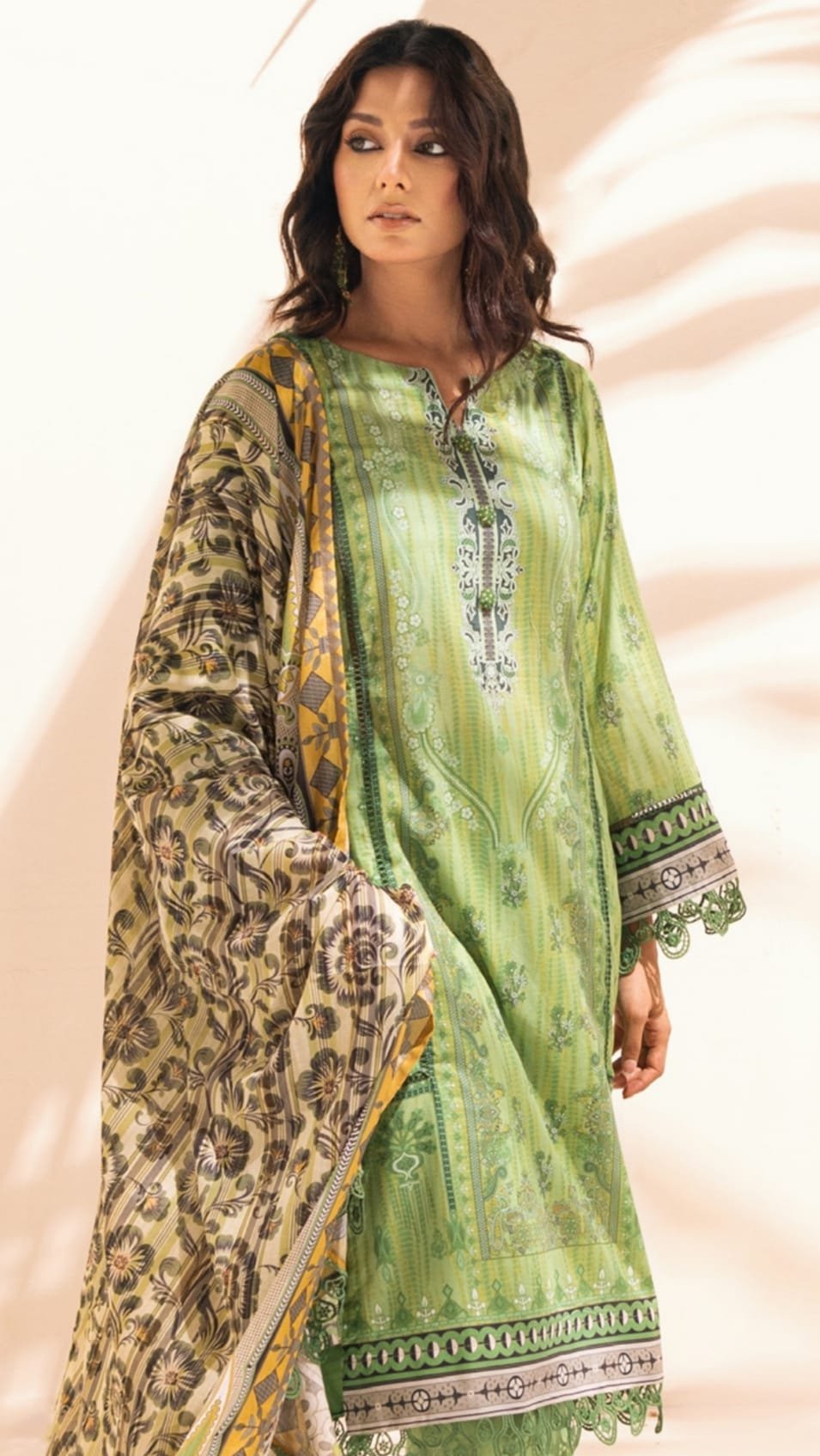 Colors Digital Printed Lawn Vol3 2024 - D04 - Image 3