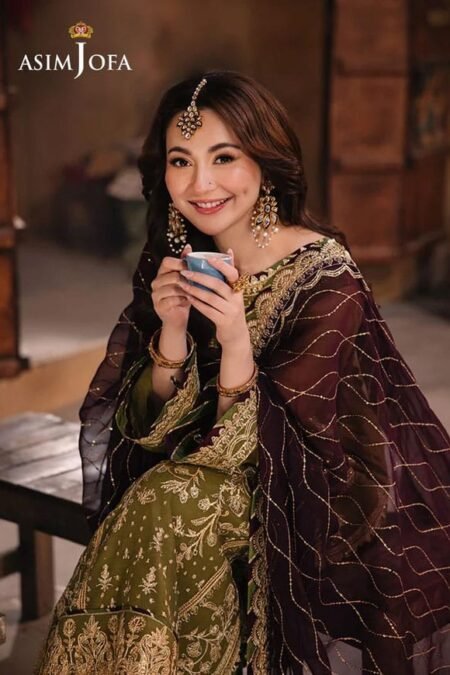 Green Color Embroidered Pakistani Party Suit