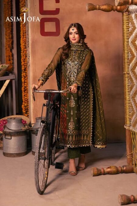 Green Color Embroidered Chiffon Pakistani Wedding Suits