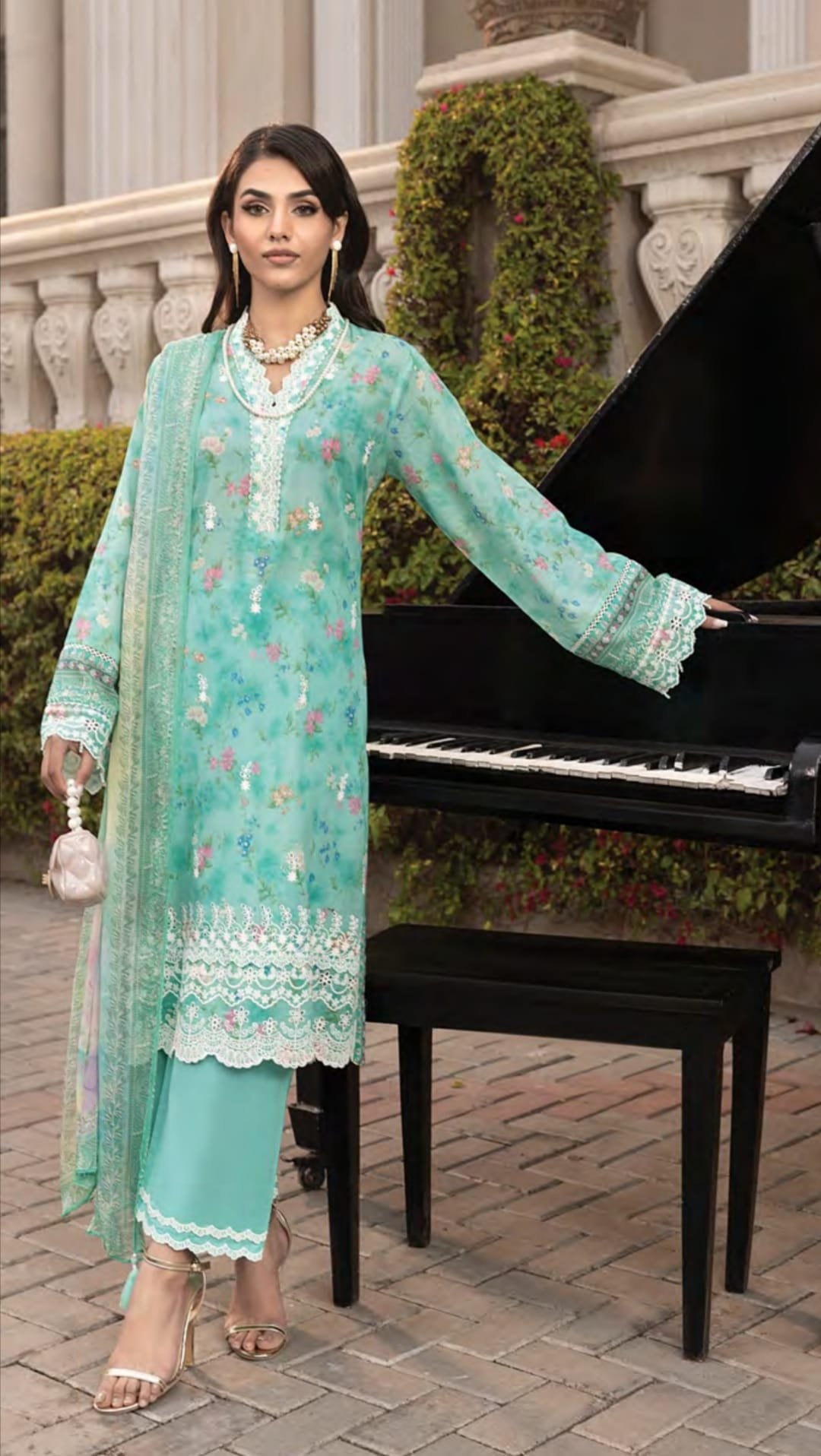 Unstitched Embroidered Lawn Suit - D02