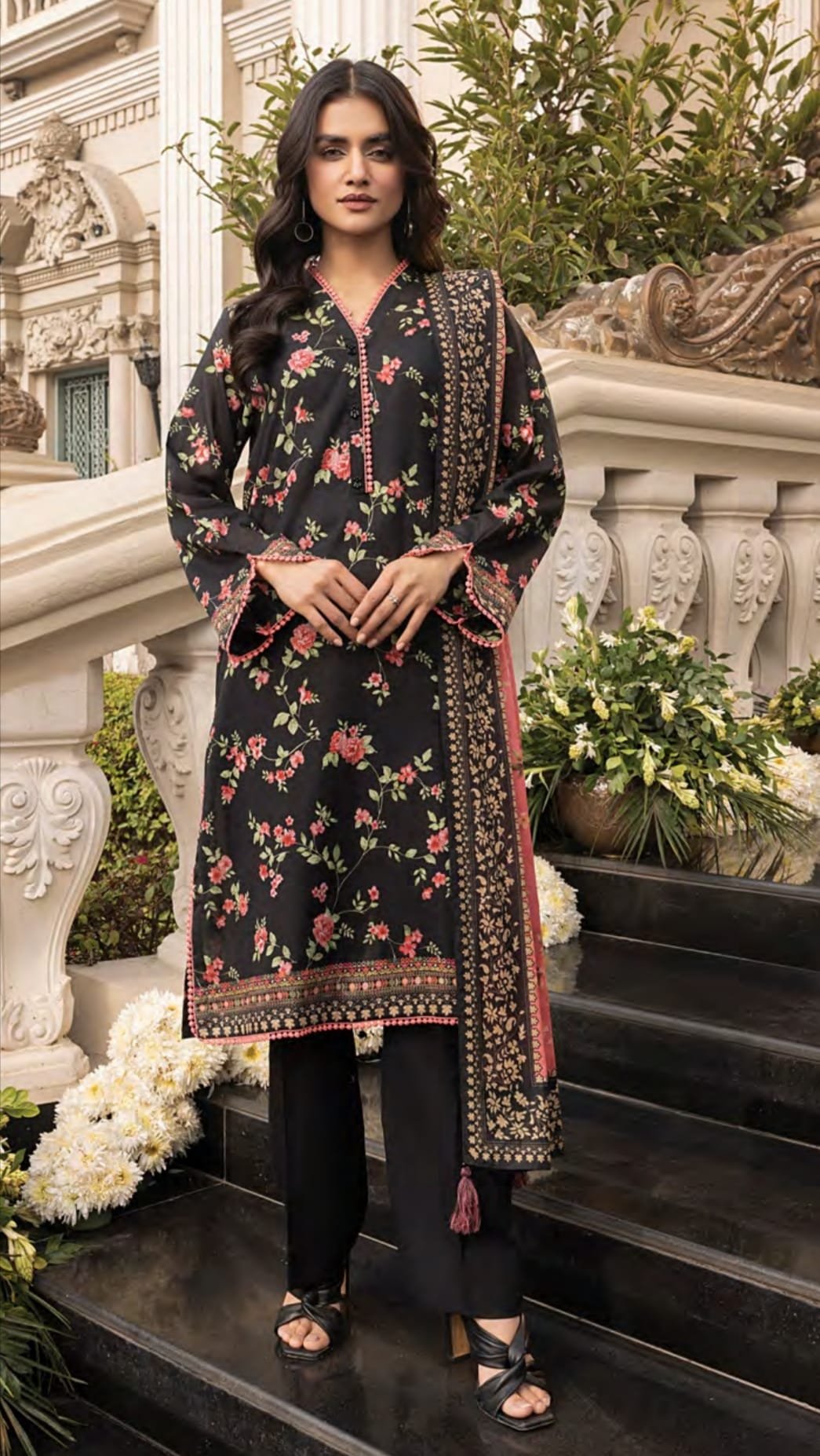 Black Lawn Suit With Lawn Dupatta - D09