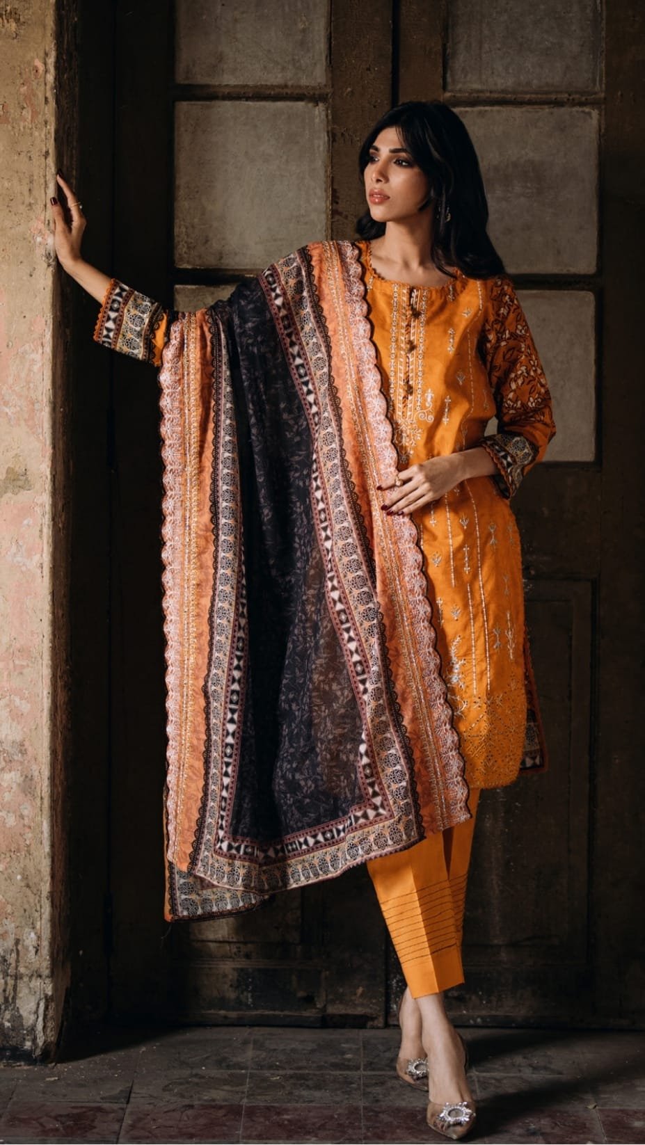 Salina Cutwork Embroidered Lawn 2025 - D02 - Image 3
