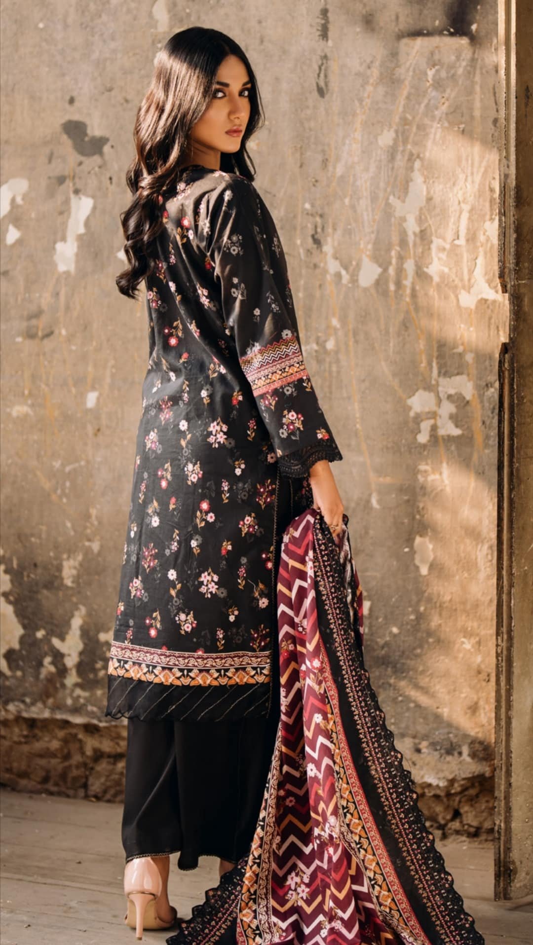 Salina Cutwork Embroidered Lawn 2025 - D10 - Image 2