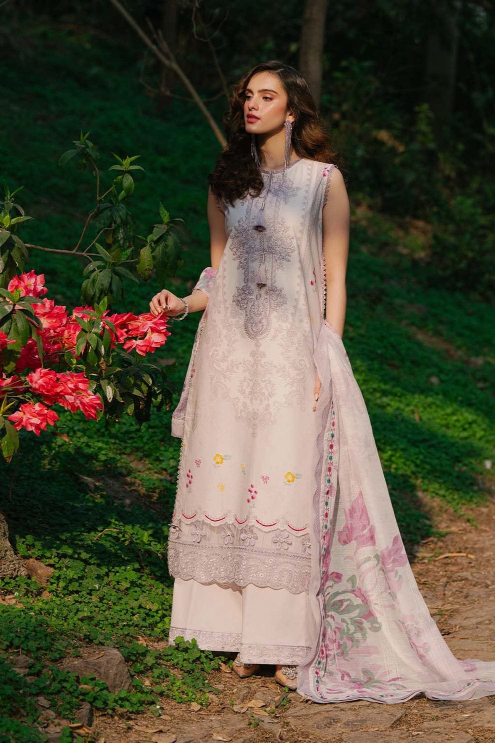 Saad Sheikh Luxury Embroidered Lawn Suit - 07 - Image 3
