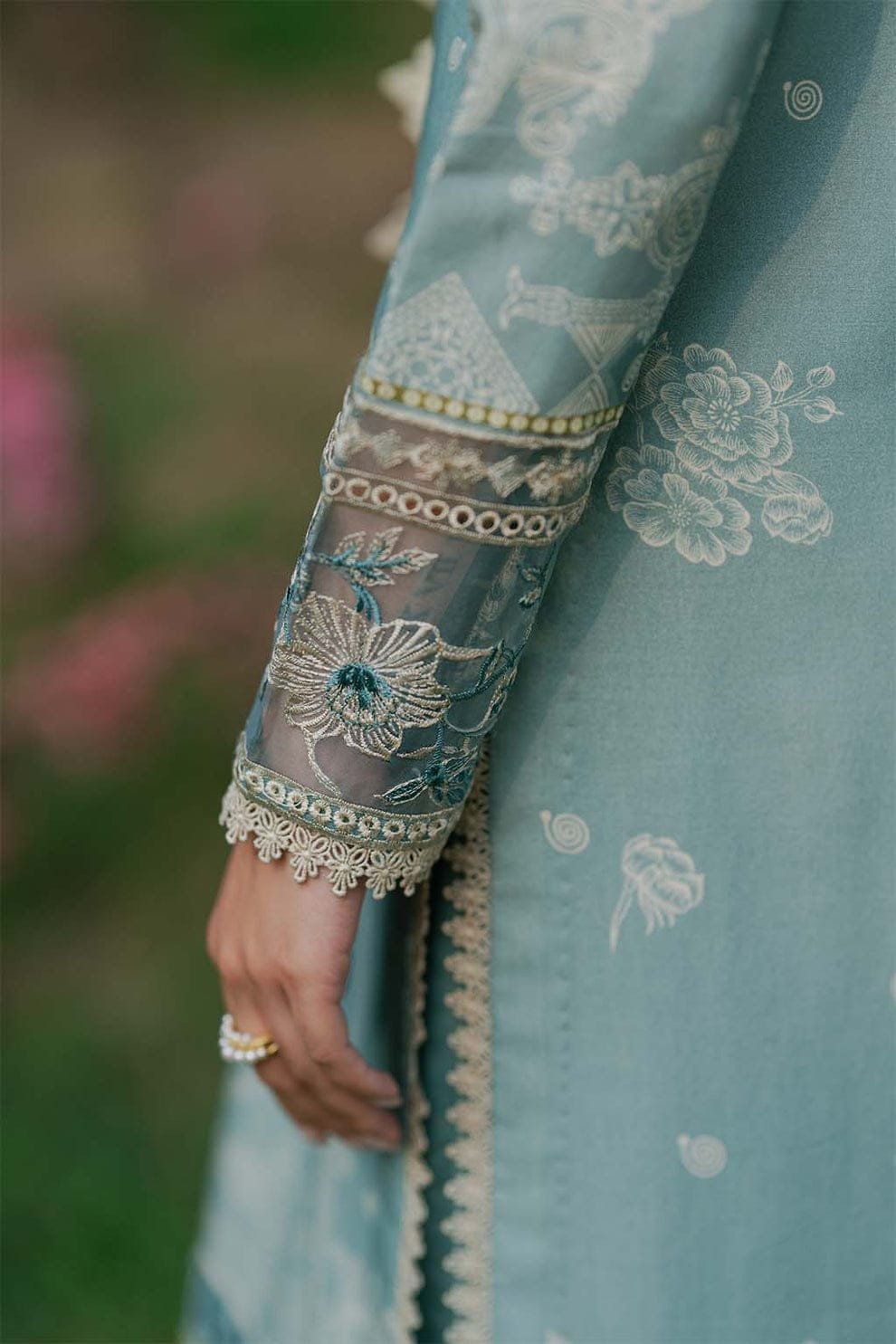 Saad Sheikh Luxury Embroidered Lawn Suit - 08 - Image 3