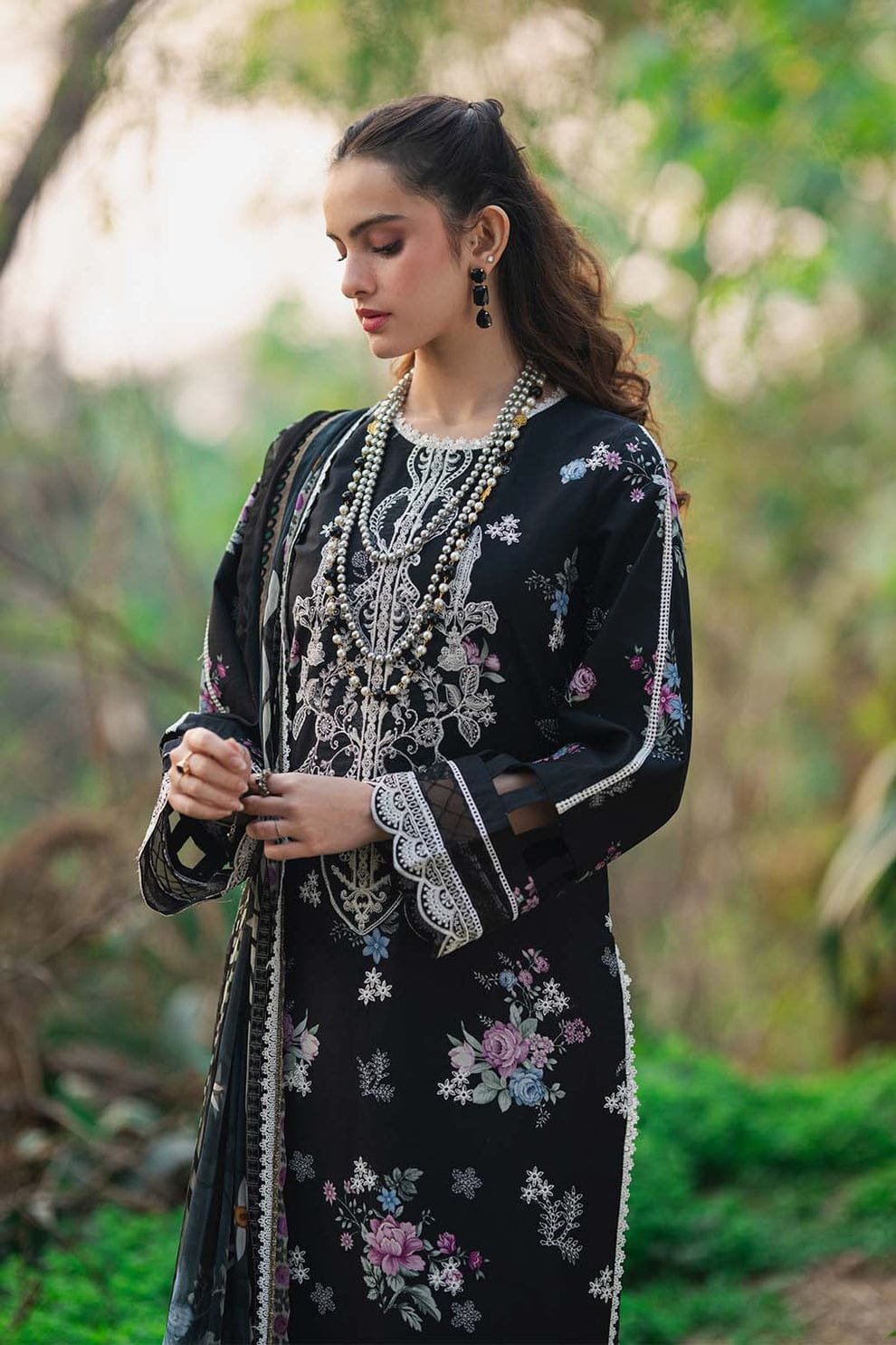Saad Sheikh Luxury Embroidered Lawn Suit - 10 - Image 4