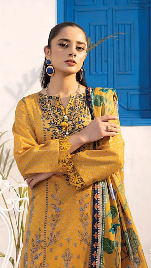 Lakhany Printed Lawn Suits - D06 - Image 2