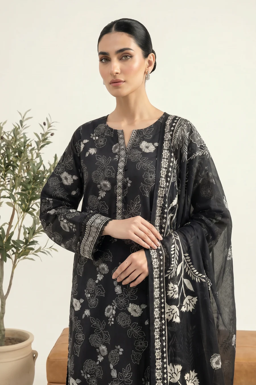 3-Pieces Unstitched Black and White Lawn Salwar Kameez with Dupatta - LK003 - Image 3