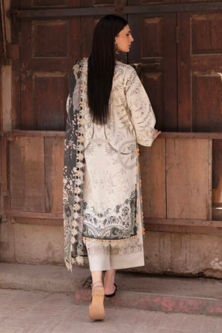 Alternative view of Summer lawn salwar suit paired with chiffon dupatta - UJ010
